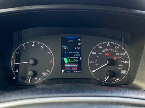 Used 2025 Toyota Corolla SE FWD image 15