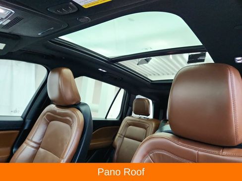 Used 2021 Lincoln Aviator Reserve w/ Elements Package Plus AWD/4WD image 12