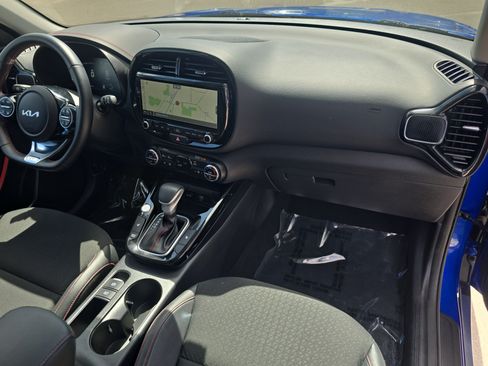 Certified 2023 Kia Soul GT-Line w/ GT-Line Technology Package FWD image 10