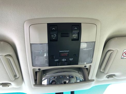 Used 2016 Lexus GX 460 Luxury w/ Preferred Accessory Package image 46