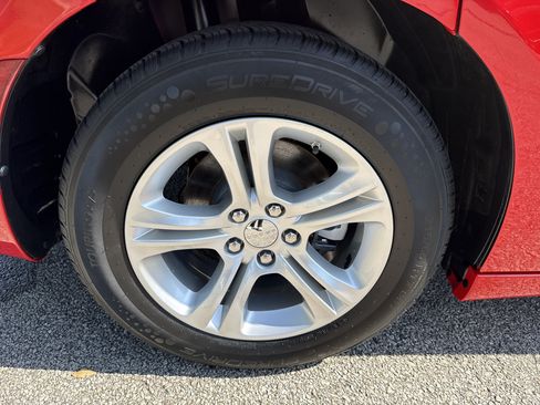 Used 2023 Dodge Charger SXT RWD image 17