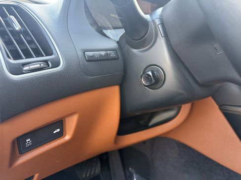 Used 2024 INFINITI Q50 Sensory image 25