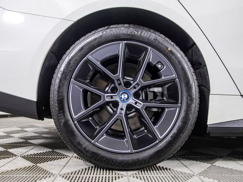 Used 2023 BMW i4 eDrive35 RWD image 38