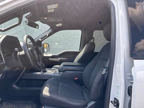 Used 2019 Ford F150 XLT w/ Equipment Group 302A Luxury AWD/4WD image 10