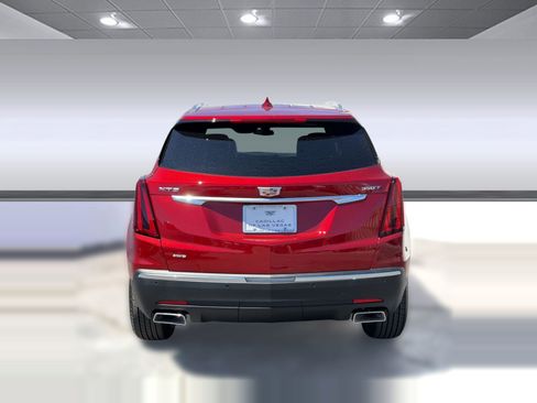 New 2026 Cadillac XT5 Luxury w/ LPO, Floor Liner Package AWD/4WD image 10