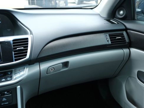 Used 2015 Honda Accord EX-L image 24