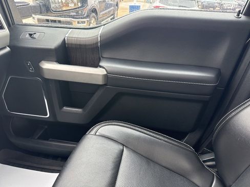 Used 2021 Ford F350 Lariat image 26