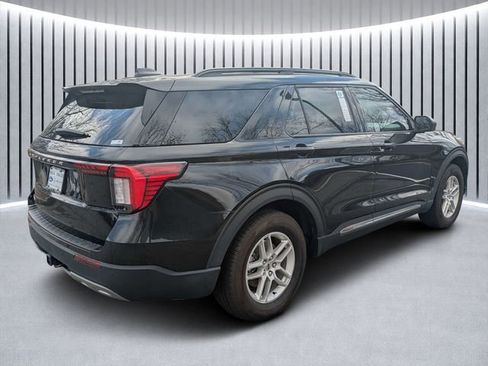New 2025 Ford Explorer Active w/ Active Comfort Package RWD image 3