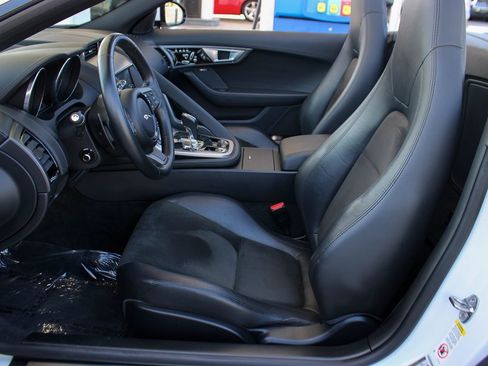 Used 2016 Jaguar F-TYPE Convertible image 15