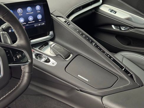 Used 2021 Chevrolet Corvette Stingray Coupe w/ Z51 Performance Package image 53