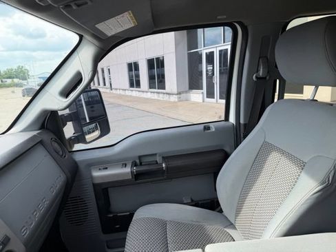 Used 2015 Ford F250 XLT AWD/4WD image 14
