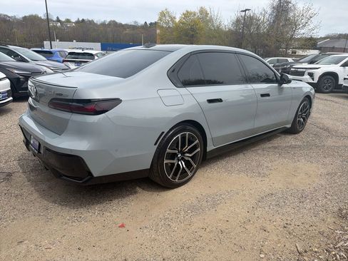 Used 2025 BMW i7 eDrive50 w/ M Sport Package RWD image 7