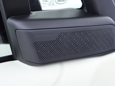 Used 2025 Land Rover Range Rover Autobiography image 22
