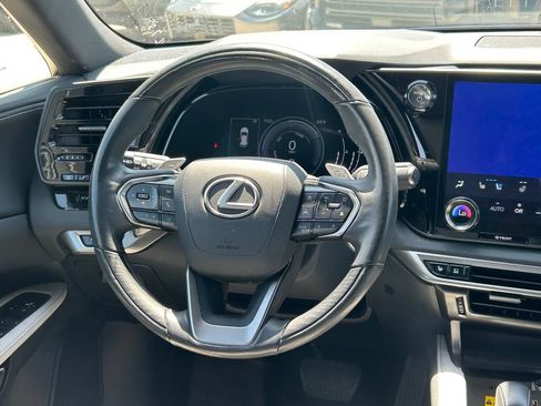 Used 2023 Lexus RX 350h w/ Accessory Package (2T) AWD/4WD image 39