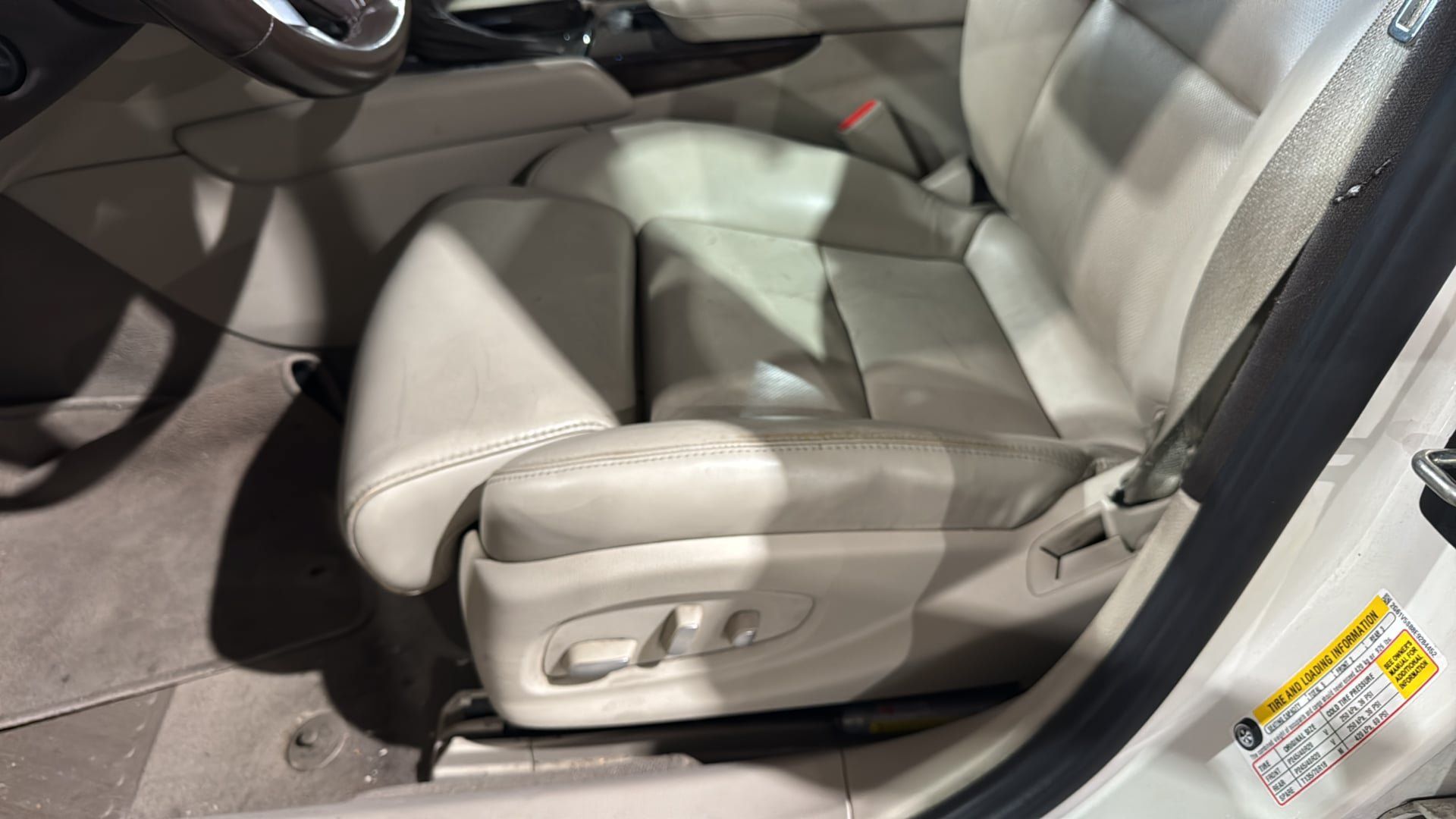 Used 2014 Cadillac XTS Vsport Premium w/ Driver Assist Package AWD/4WD image 20