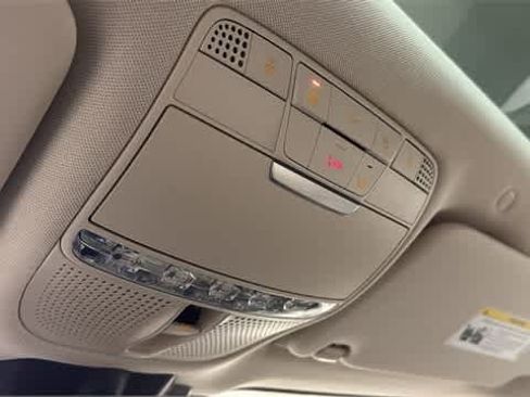 Used 2022 Mercedes-Benz GLC 300 GLC 300 image 24