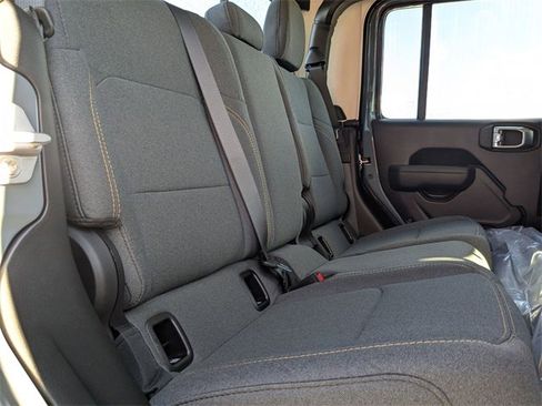 New 2026 Jeep Gladiator Sport image 31