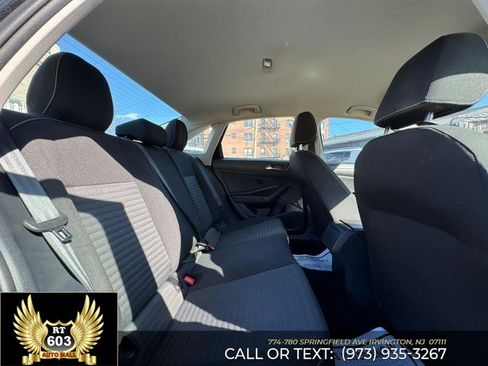 Used 2024 Volkswagen Jetta S image 9