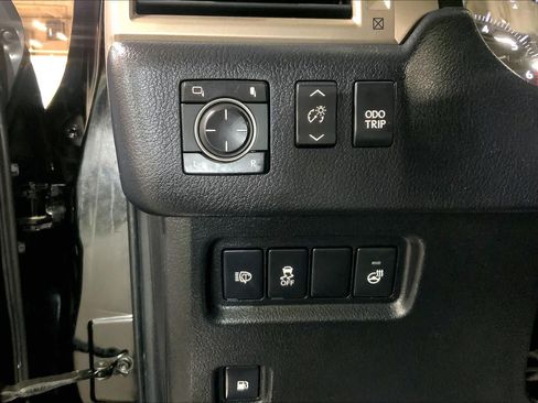 Used 2014 Lexus GX 460 Luxury AWD/4WD image 69