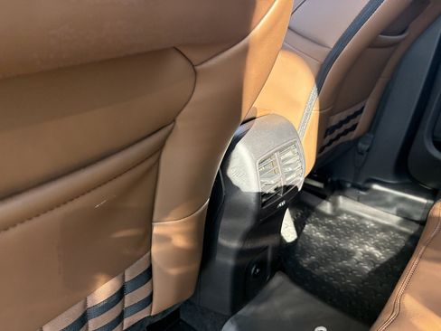 Used 2025 Ford Bronco Sport Outer Banks w/ Outer Banks Tech Package+ AWD/4WD image 17