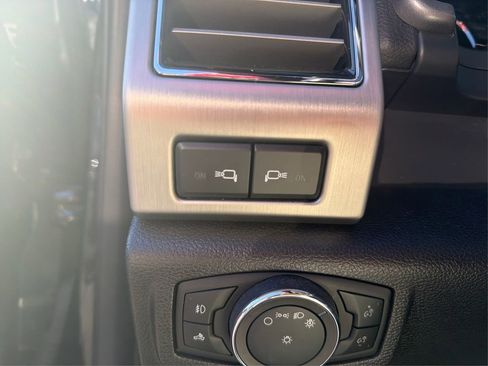 Used 2019 Ford F150 Platinum w/ Equipment Group 701A Luxury image 53