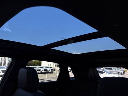 New 2025 Cadillac XT5 Premium Luxury image 32