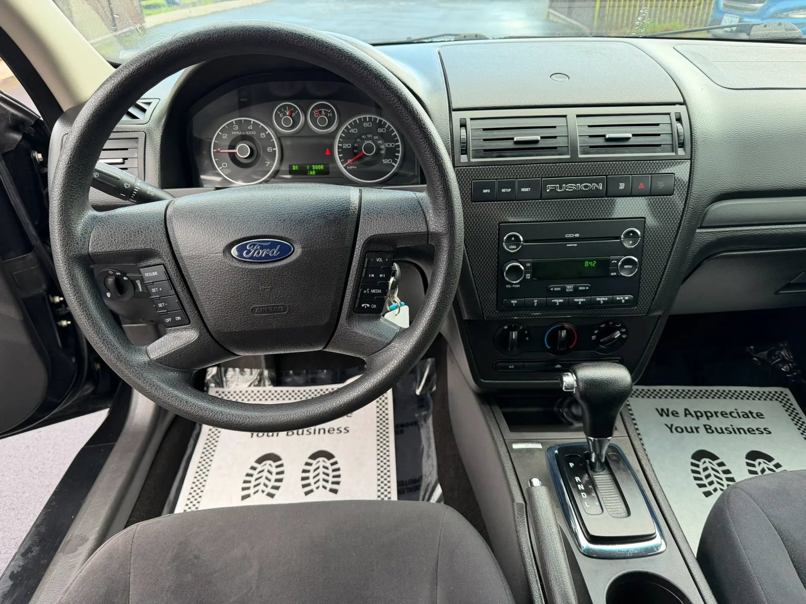Used 2009 Ford Fusion SE FWD image 15