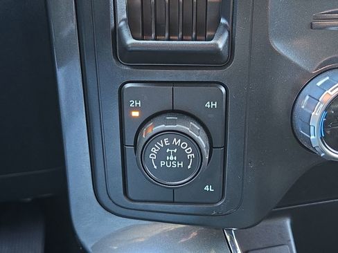 Used 2022 Ford F150 XLT w/ Equipment Group 302A High image 26