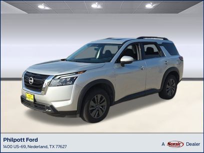 Used 2024 Nissan Pathfinder SV w/ SV Premium Package