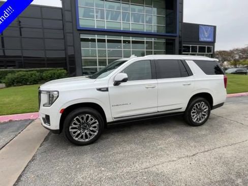 Used 2023 GMC Yukon Denali Ultimate image 3