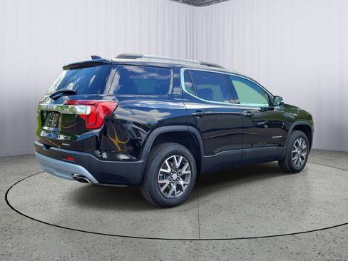 Used 2023 GMC Acadia SLE w/ Driver Convenience Package AWD/4WD image 3