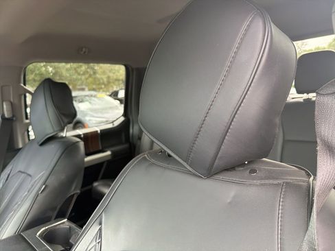 Used 2016 Ford F150 Lariat image 10