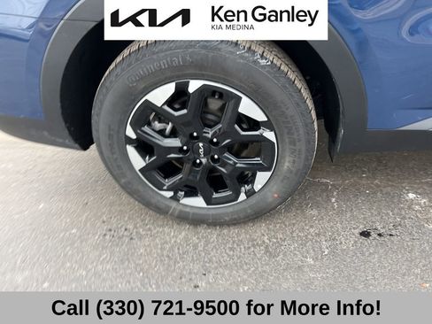 Certified 2025 Kia Sorento S w/ Panoramic Sunroof Package image 23