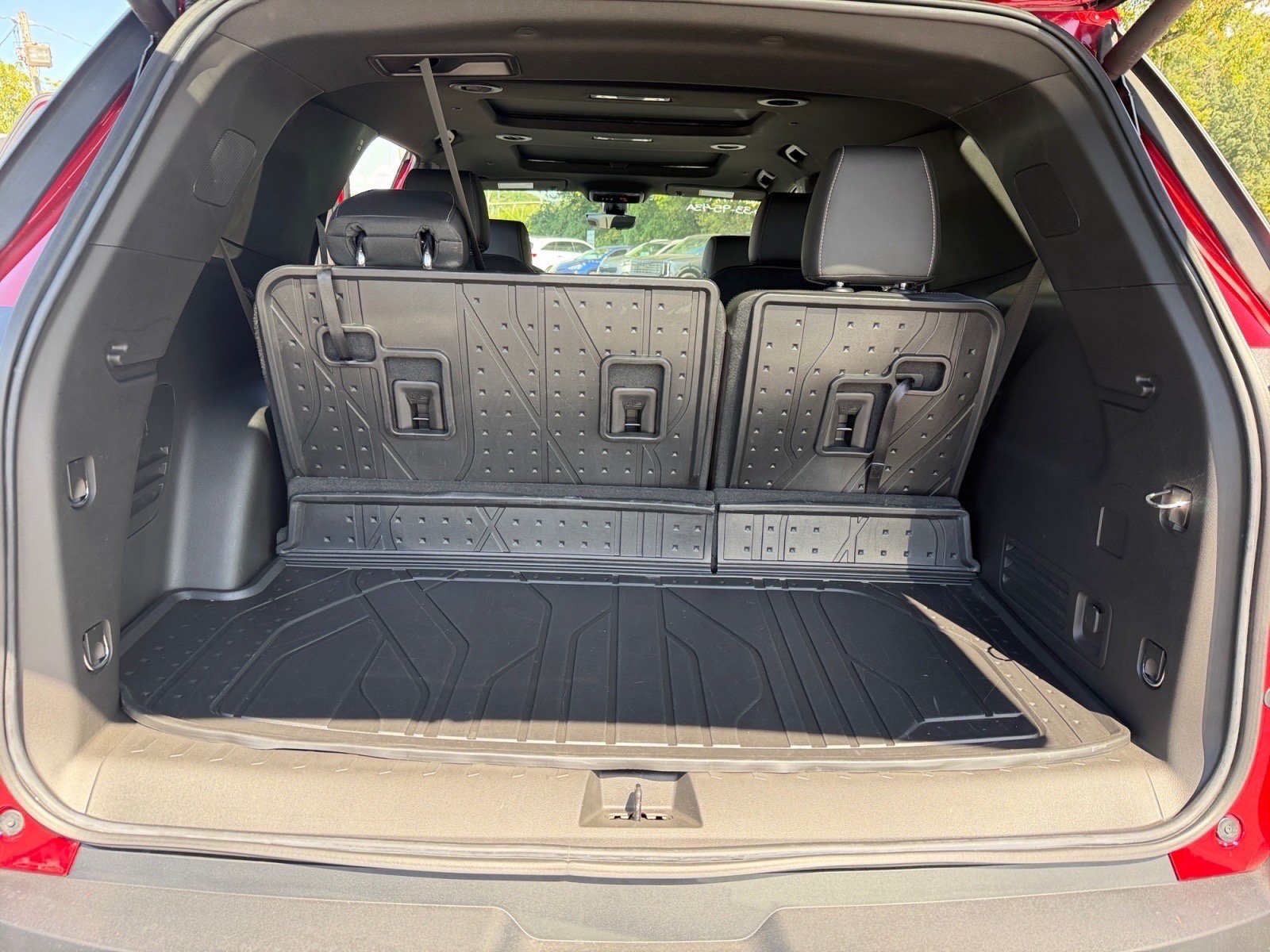Used 2023 Chevrolet Traverse LT w/ LT Premium Package AWD/4WD image 17