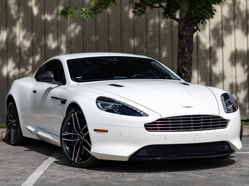 Used 2016 Aston Martin DB9 GT RWD image 12