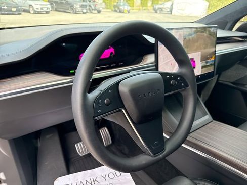 Used 2024 Tesla Model X AWD/4WD image 36