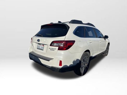 Used 2017 Subaru Outback 2.5i Limited image 5