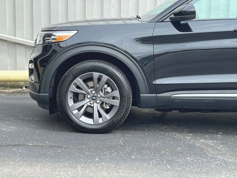 Used 2023 Ford Explorer XLT w/ Equipment Group 202A image 19