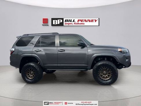 Used 2019 Toyota 4Runner TRD Off-Road Premium image 6