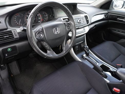 Used 2015 Honda Accord Sport image 7