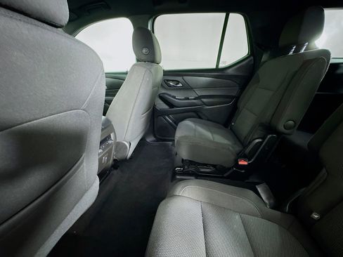Used 2023 Chevrolet Traverse LT image 24