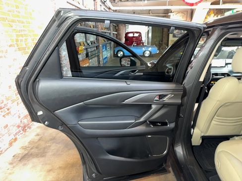 Used 2021 MAZDA CX-9 Touring w/ Touring Premium Package image 51