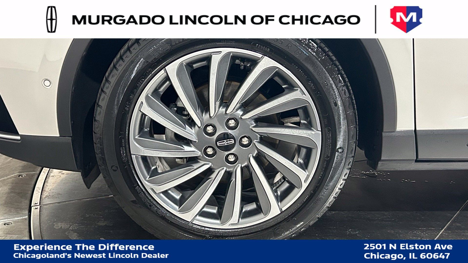 Used 2024 Lincoln Corsair Reserve w/ Equipment Group 202A FWD image 22