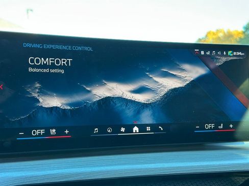 Used 2025 BMW 440i xDrive Convertible w/ Premium Package image 47