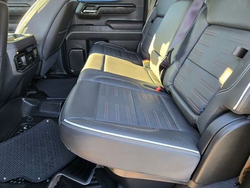 Used 2023 GMC Sierra 1500 AT4X AWD/4WD image 11