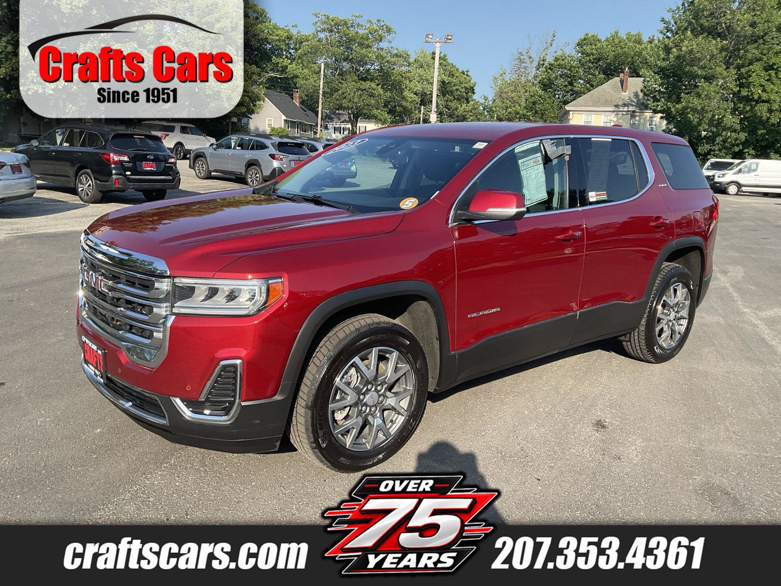 Used 2023 GMC Acadia SLE w/ LPO, Floor Liner Package AWD/4WD image 1