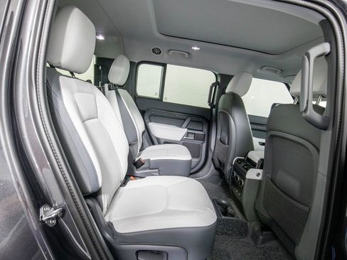 Used 2026 Land Rover Defender 130 S image 11