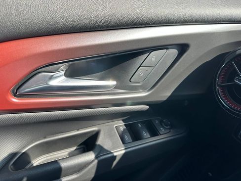Used 2024 Chevrolet Equinox EV RS FWD image 13