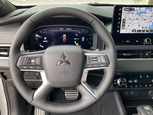 New 2026 Mitsubishi Outlander SEL AWD/4WD image 35