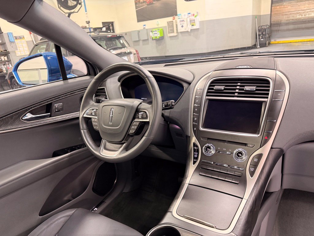 Used 2020 Lincoln Nautilus Reserve w/ Cargo Utility Package AWD/4WD image 30
